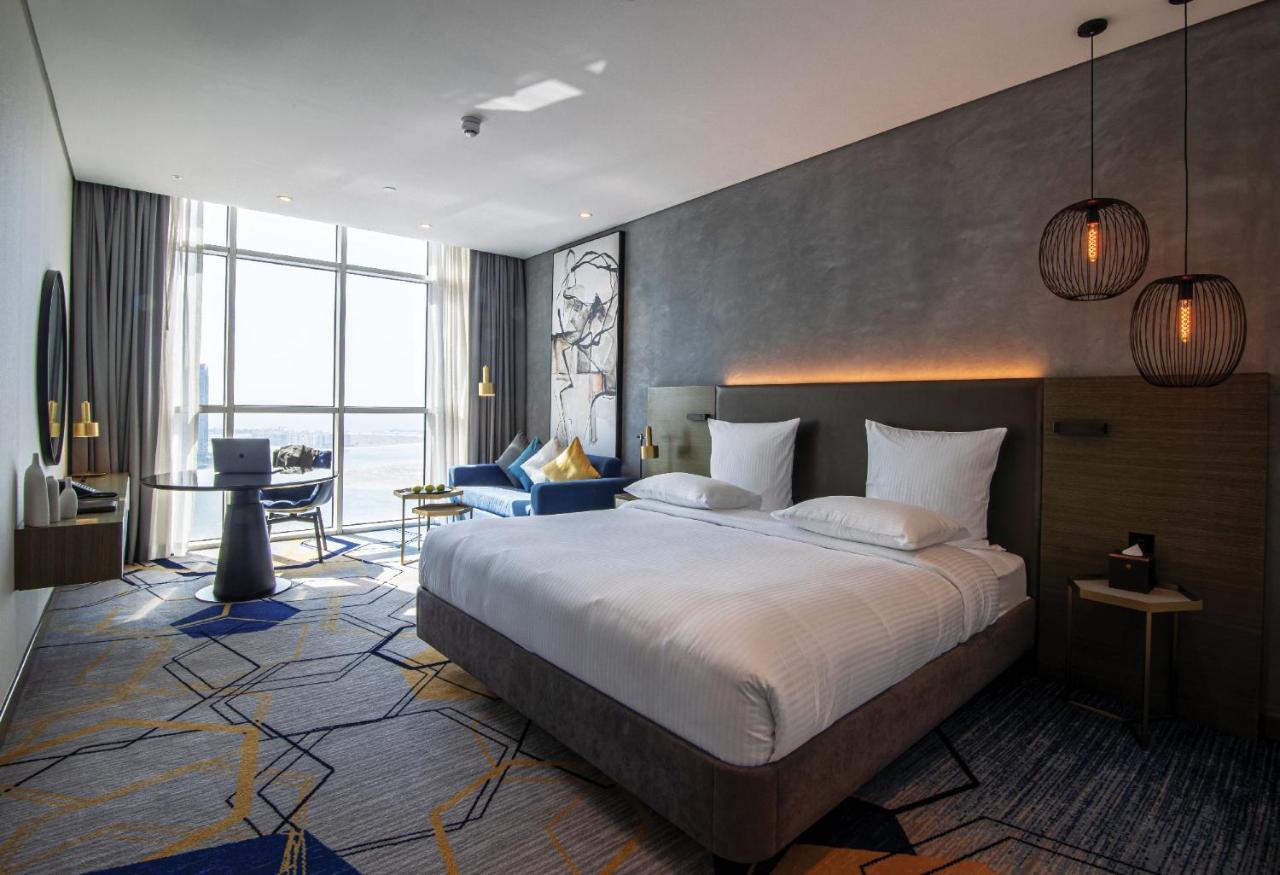 Pullman Sharjah Hotell Exteriör bild Deluxe Room
