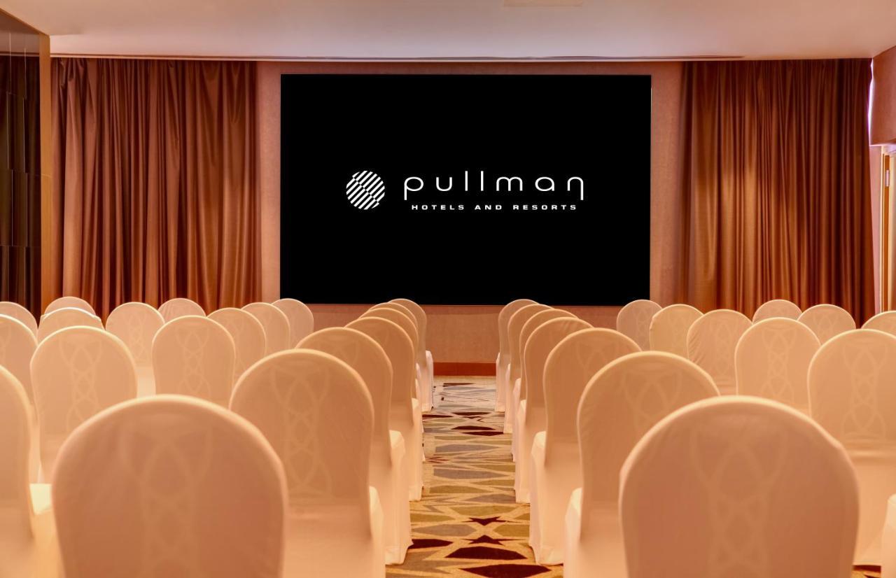 Pullman Sharjah Hotell Exteriör bild Pullman Meeting