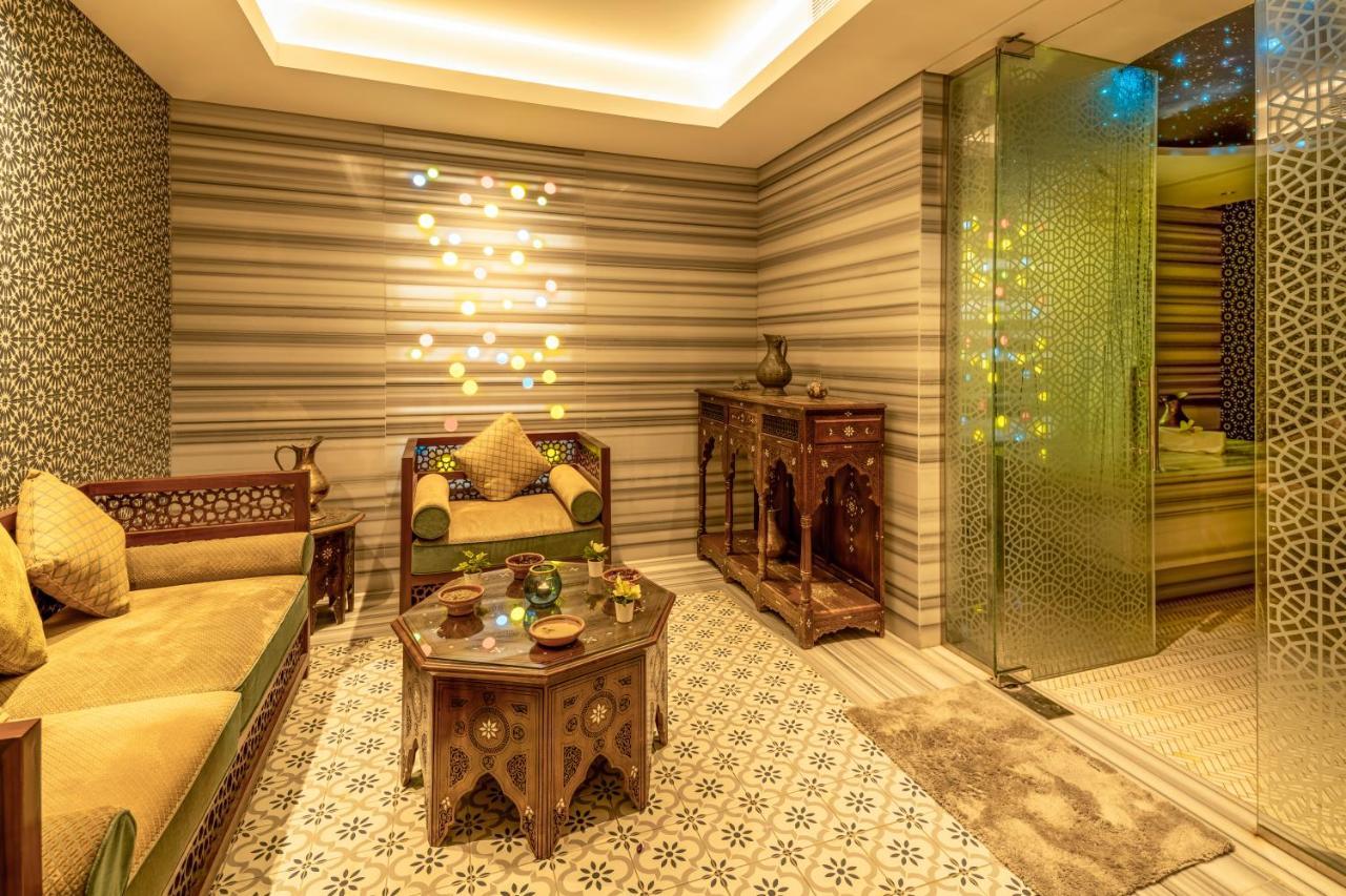 Pullman Sharjah Hotell Exteriör bild A hammam in the Emirates Palace Hotel, Abu Dhabi, United Arab Emirates