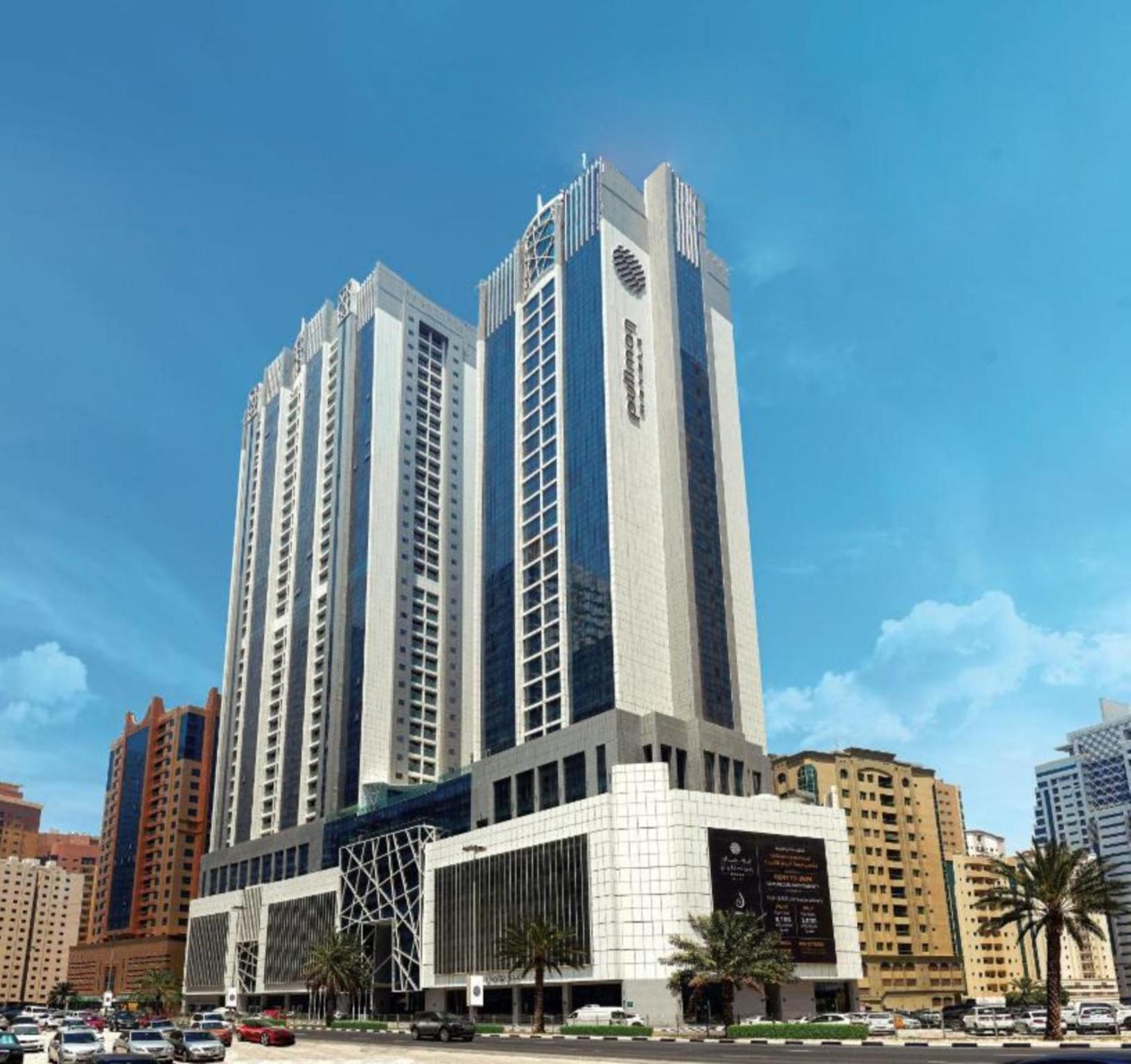 Pullman Sharjah Hotell Exteriör bild The Ritz-Carlton, Dubai
